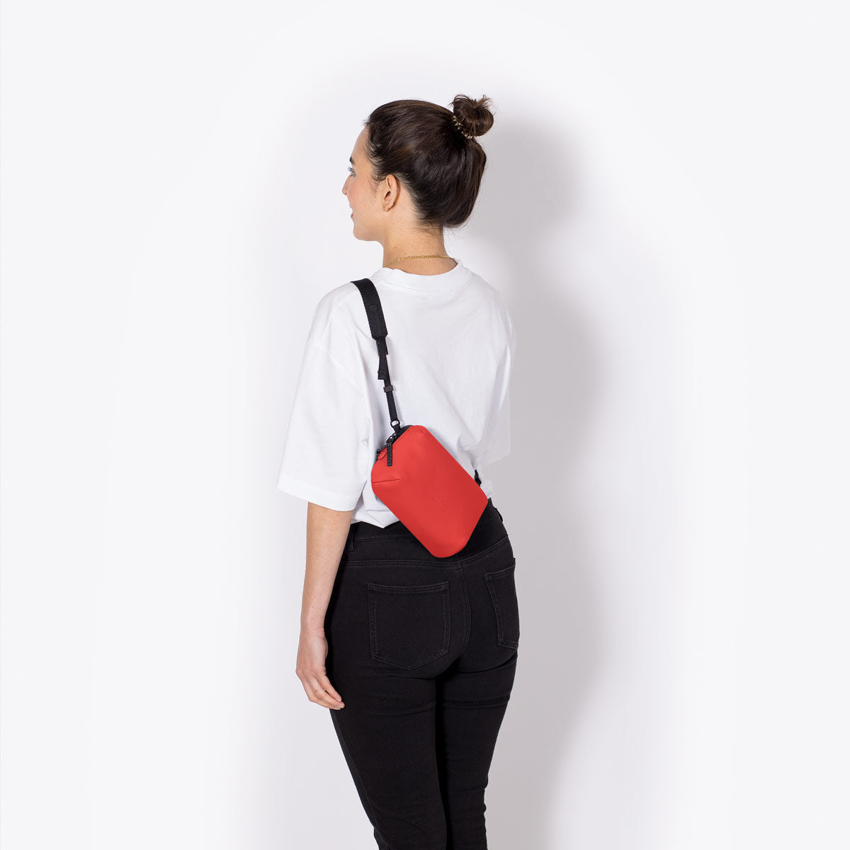 Ando Crossbody Bag - Red / Medium