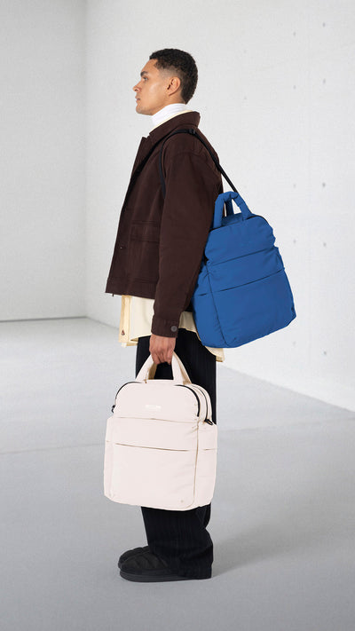 Eine Tasche. Drei Tragevarianten.