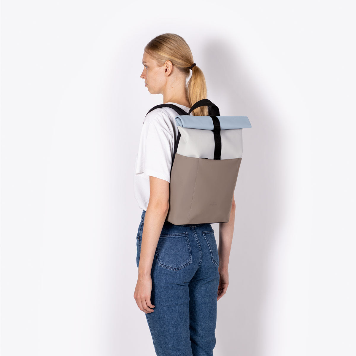 Hajo Roll-Top Backpack - Glacier Grey - Dark Sand / Mini