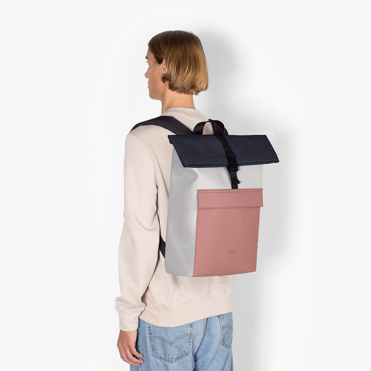 Jannik Roll-Top Backpack - Glacier Grey - Dark Rose / Medium