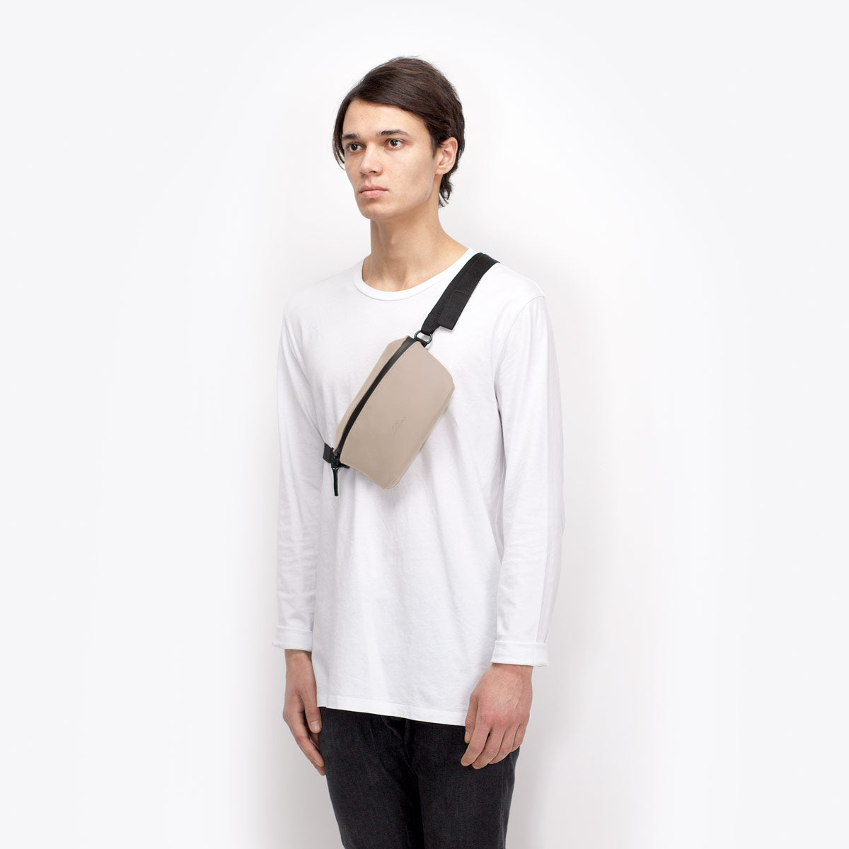 Jona Crossbody Bag - Sand / Medium