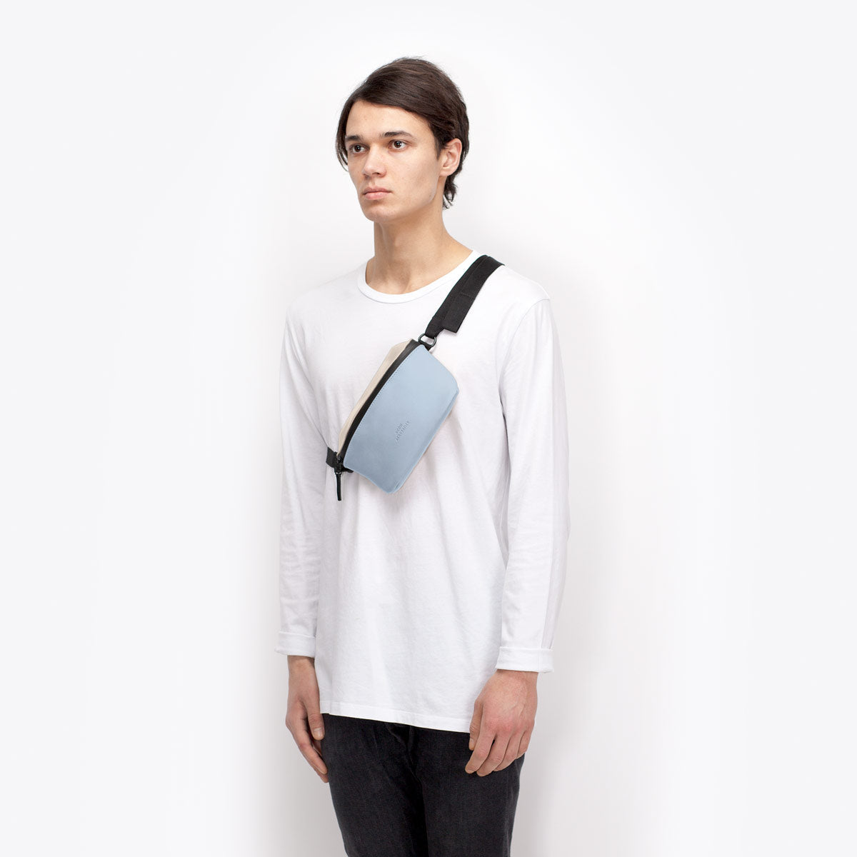 Jona Crossbody Bag - Light Sand - Fog Blue / Medium
