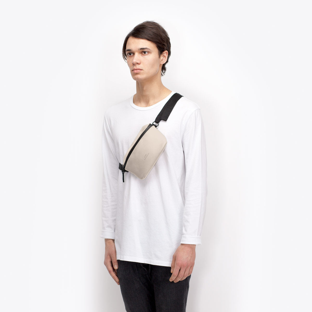 Jona Crossbody Bag - Light Sand / Medium