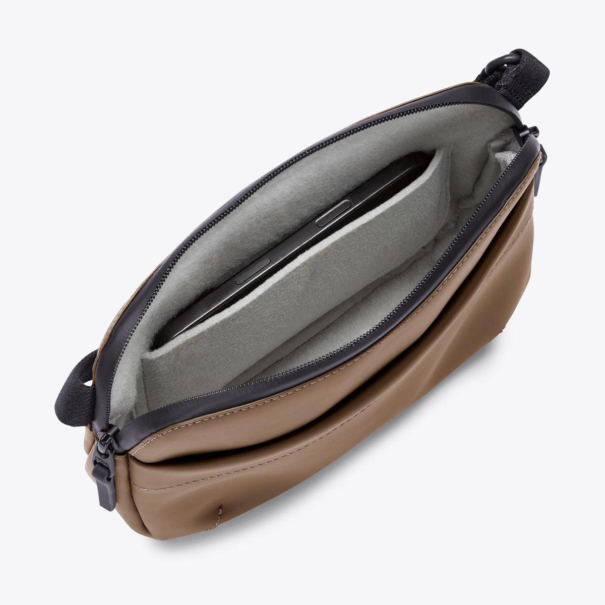 Melvin Crossbody Bag - Chestnut / Medium