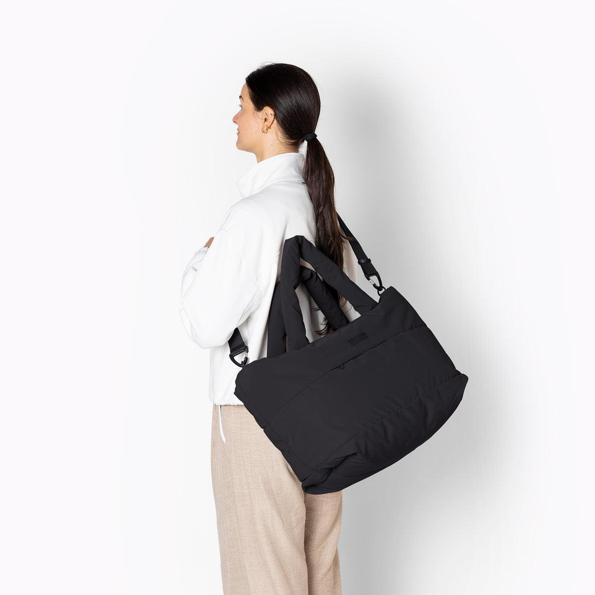 Olivia Puffy Bag - Black / Medium