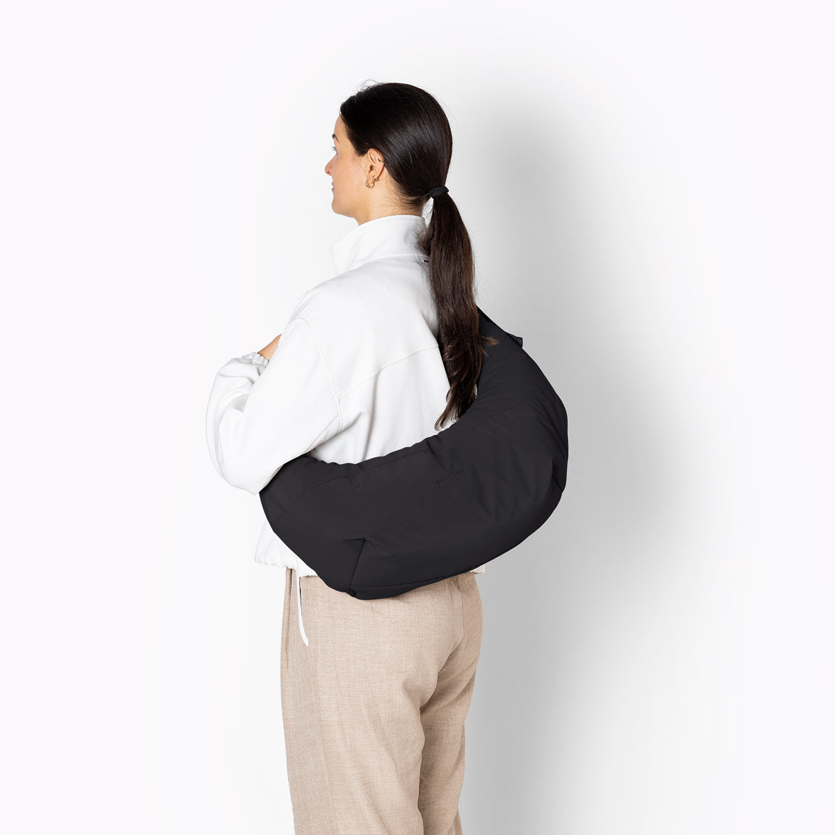 Shota Puffy Bag - Black / Medium