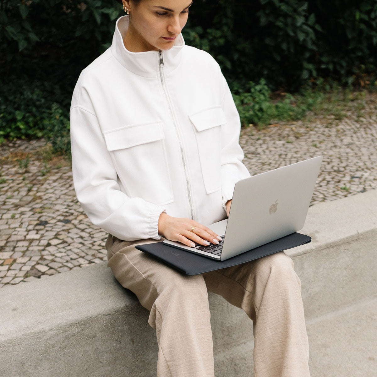 Sora Laptop Sleeve - Black / Mini