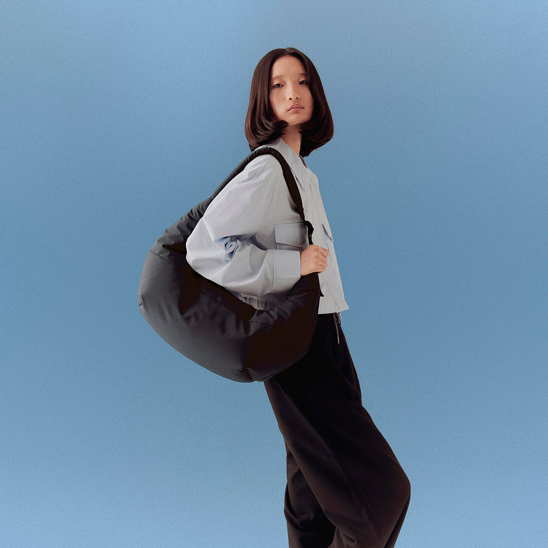 Shota Puffy Bag - Black / Medium
