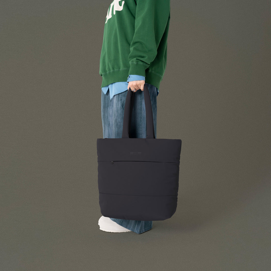 Josua Puffy Tote Bag - Black